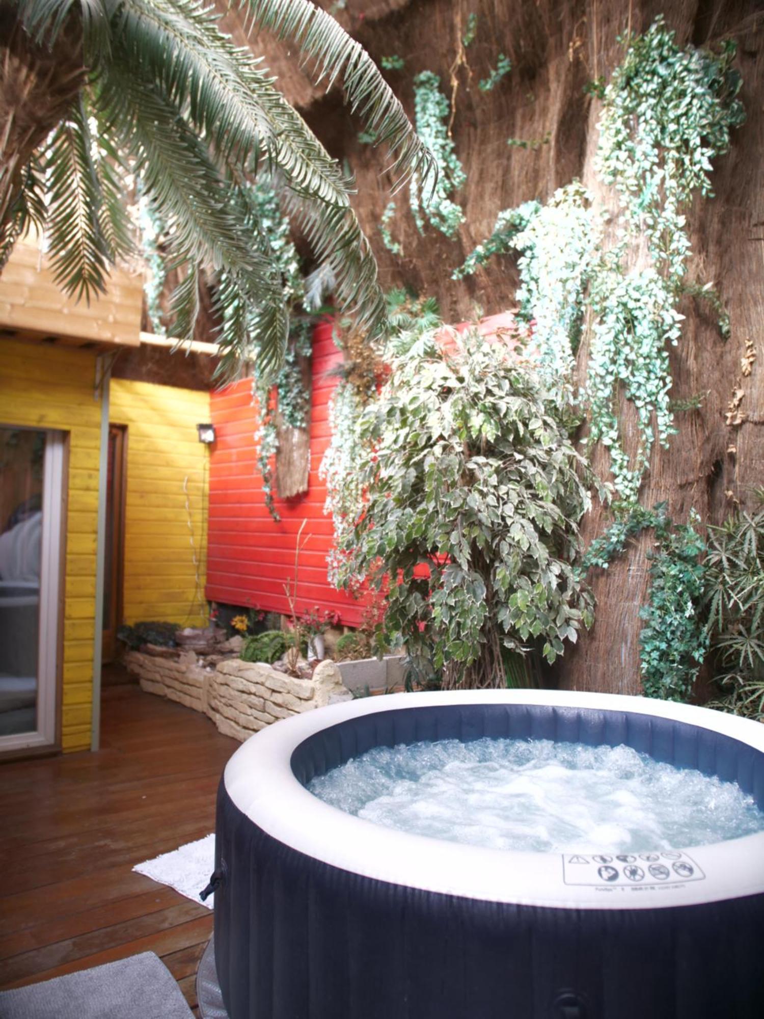 Maison De Village, Jacuzzi, Salle Cinema Valencin 외부 사진