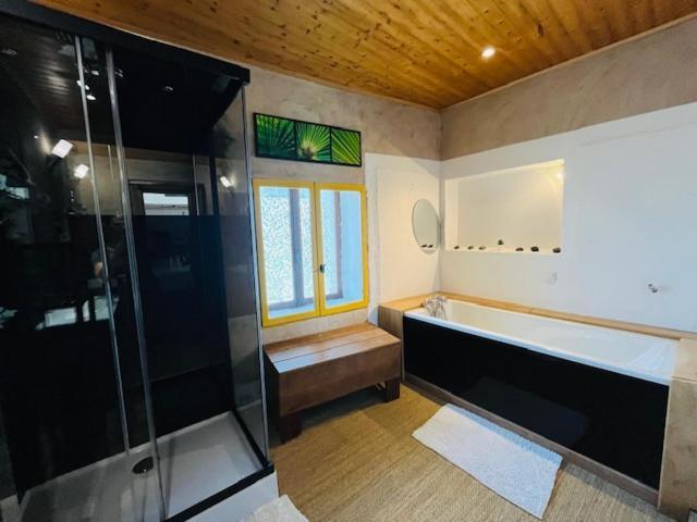 Maison De Village, Jacuzzi, Salle Cinema Valencin 외부 사진